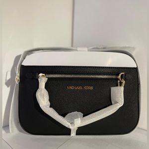 NEW Michael Kors Jet Set Large Saffiano Leather Crossbody Bag